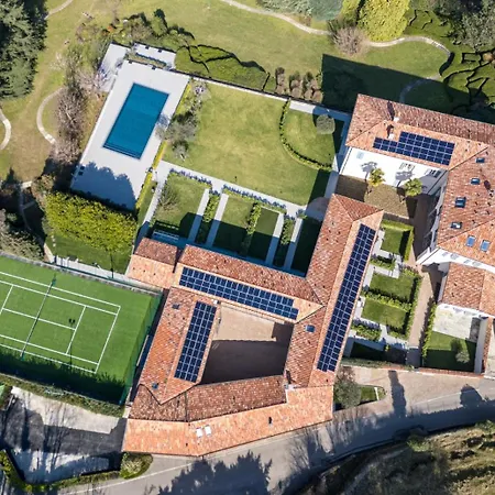 Guesthost - Two-room In With Pool! * Como