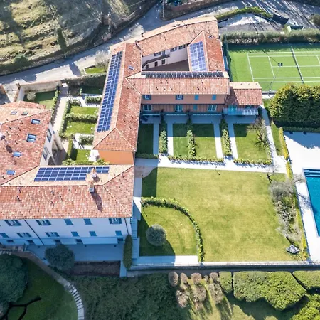 Guesthost - Two-room In With Pool! Como