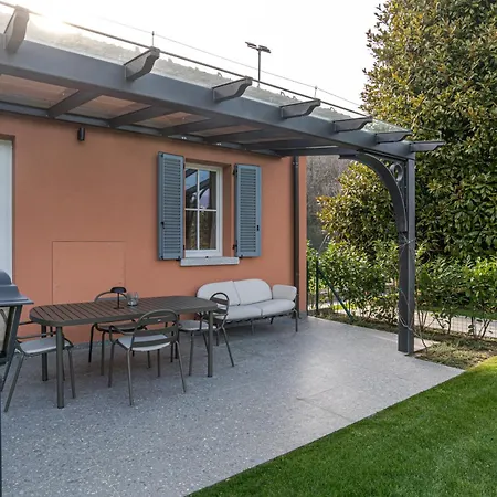 Guesthost - Two-room In With Pool! Apartment Como