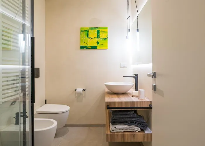 Guesthost - Two-room In With Pool! *